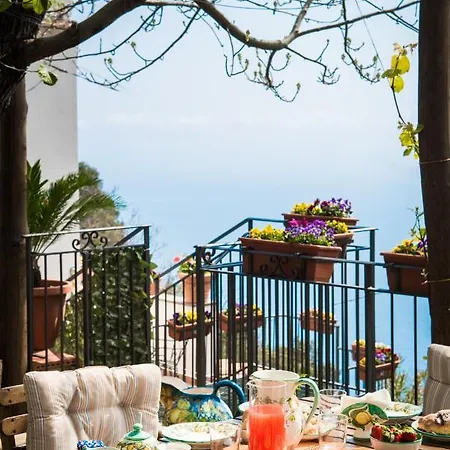 Laura Amazing Breakfast,private Outdoor Hot Tub, Experience 펜션